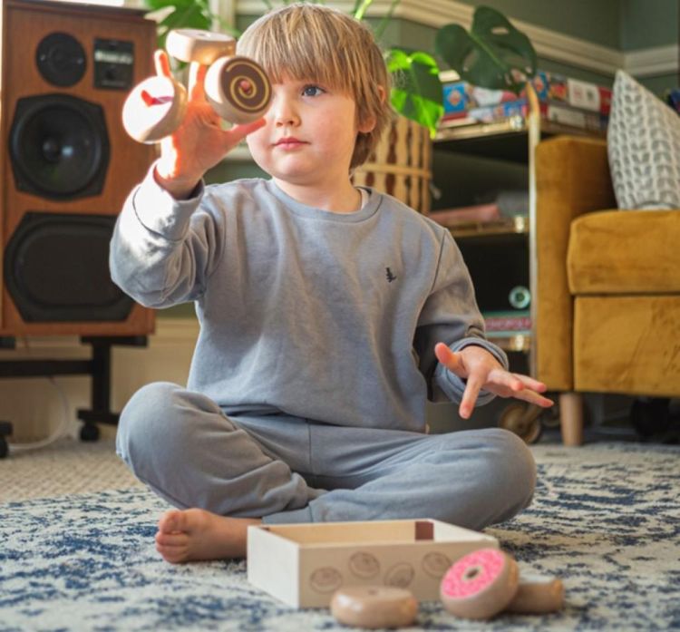 BIGJIGS Houten Kistje met Donuts (33001) - SPADT - speelgoed met advies