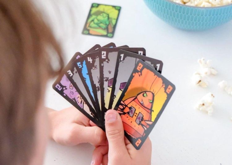 Drie Magiërs Spellen Valse Motten (999-MOT01) - SPADT - speelgoed met advies