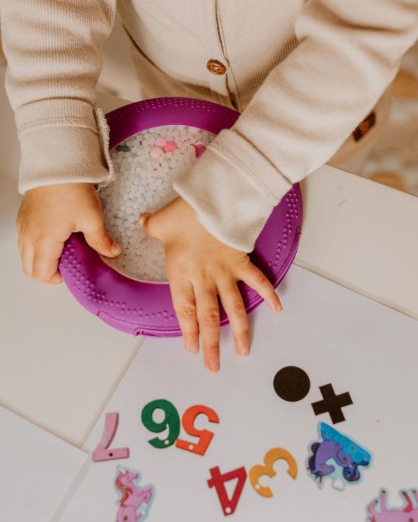 Jellystone Designs Peekaboo Sensory Bag 'Ruimte' (JS-PBGA) - SPADT - speelgoed met advies