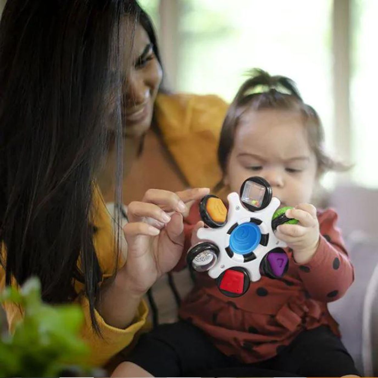 Baby Einstein Hape Sensory Curiosity Clutch (K12491) - SPADT - speelgoed met advies